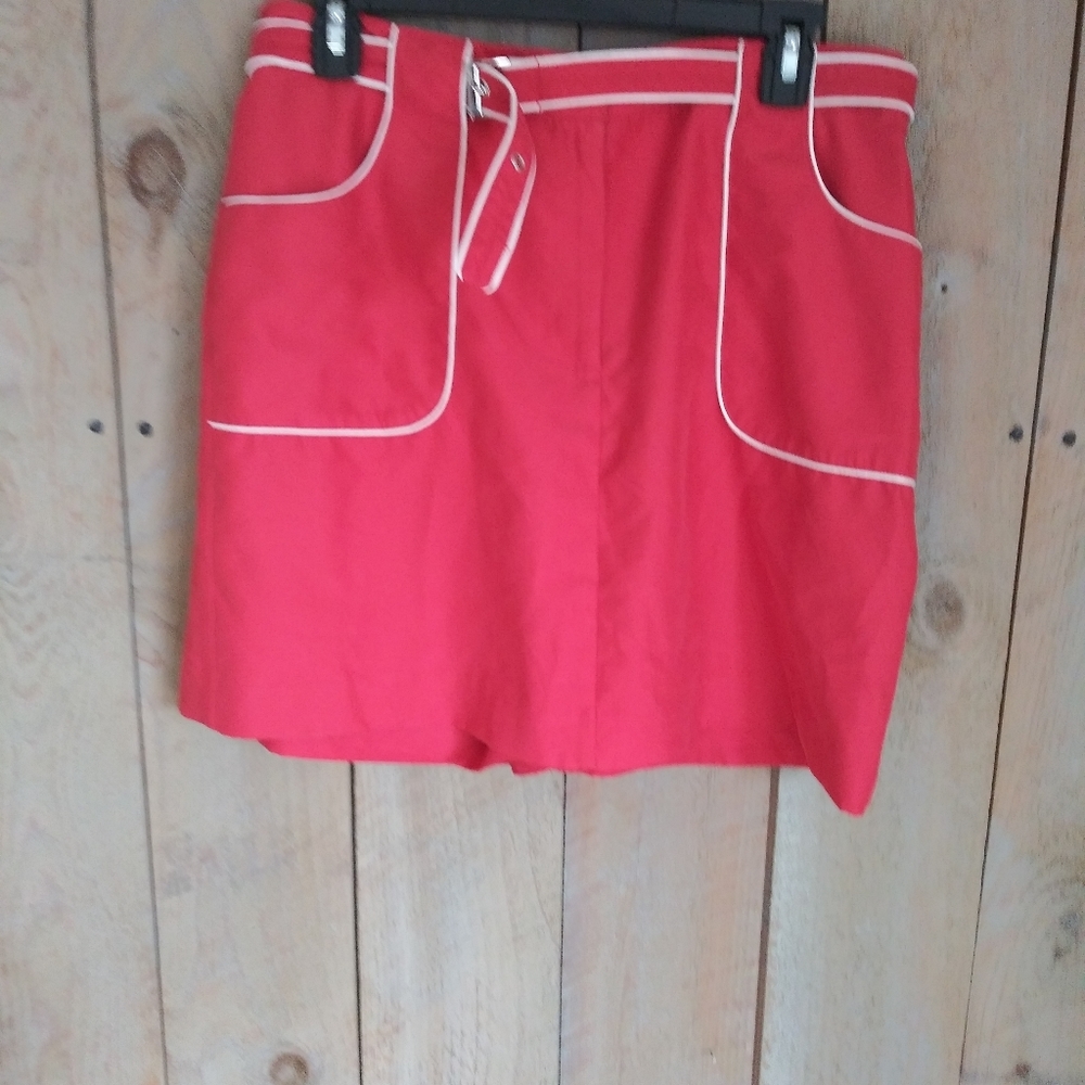 Izod tennis skort